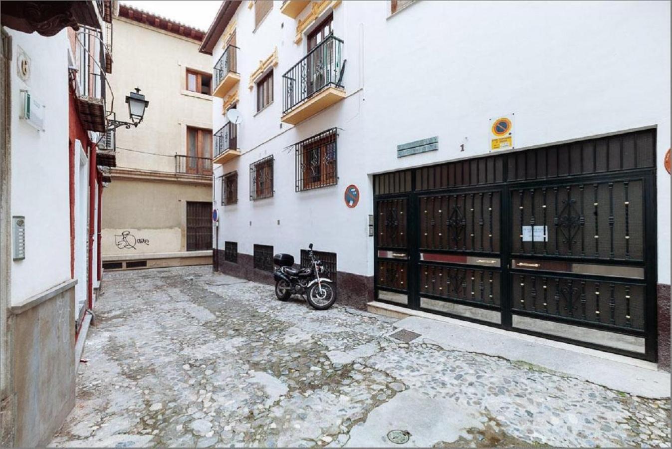 Holiday Granada Plaza Nueva Exterior photo